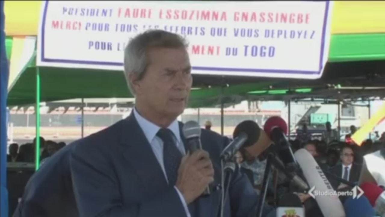 "In stato di fermo per corruzione" "In stato di fermo per corruzione"