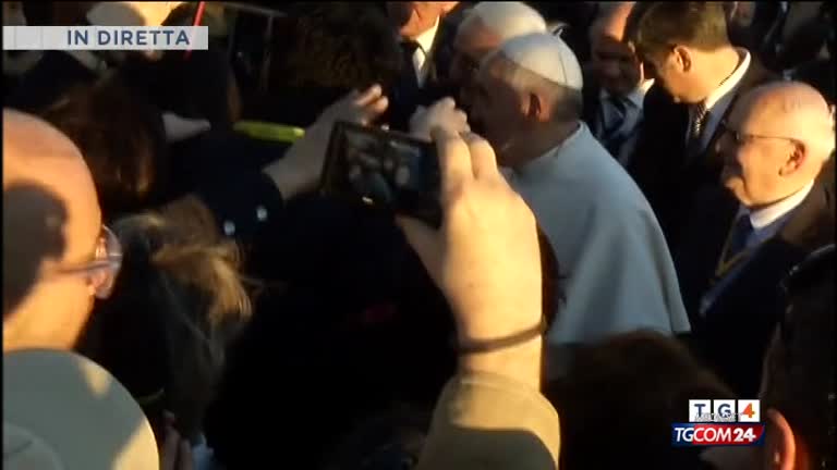 Papa Francesco al Tg4: "Pregate per me" Papa Francesco al Tg4: "Pregate per me"