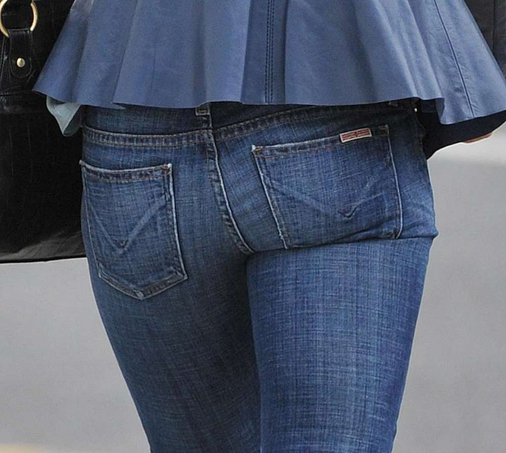 Risultati immagini per lato b femminile JEANS