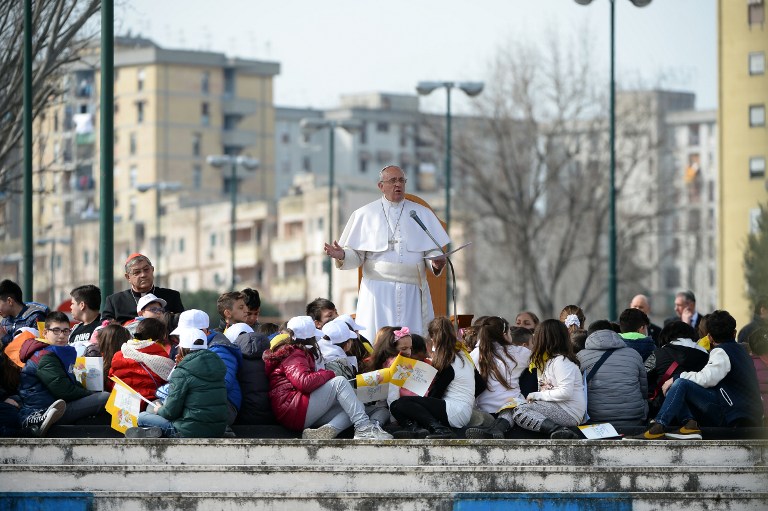 visita del papa a napoli incontro con le suore di clausura