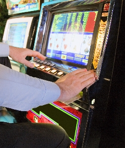 Vince 469mila euro alle slot machine! C_2_articolo_1049555_imagepp