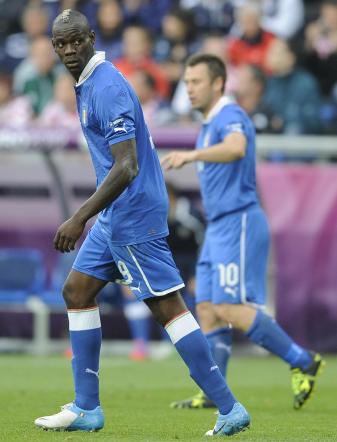 Lanciano una banana contro Balotelli C_2_fotogallery_1011094__ImageGallery__imageGalleryItem_2_image