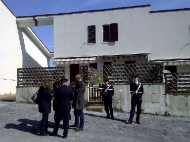 Ancona, prostituta uccisa in casa