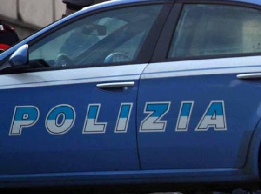 Milano, rapina in via della Spiga