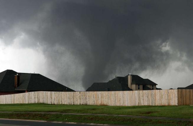 tornado oklaoma