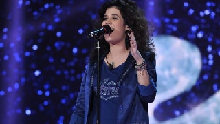 Amici, eliminata la cantante Ylenia Amici, eliminata la cantante Ylenia