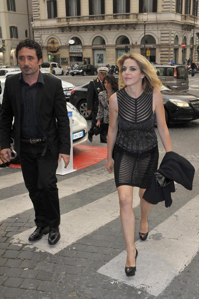 Claudia Gerini in Mutande e Nude Look sul red carpet dei Ciak d'oro. [Sexy,Trasparenze,Foto]