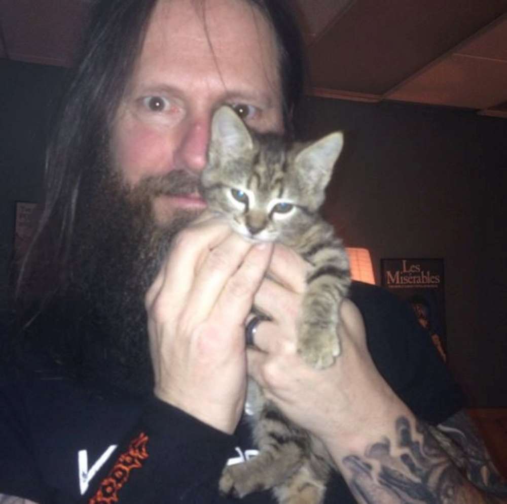 Risultati immagini per Gary Holt foto con gattino