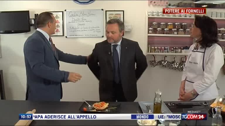 Maltagliati al lardo di Colonnata, cipolla e pachino Maltagliati al lardo di Colonnata, cipolla e pachino