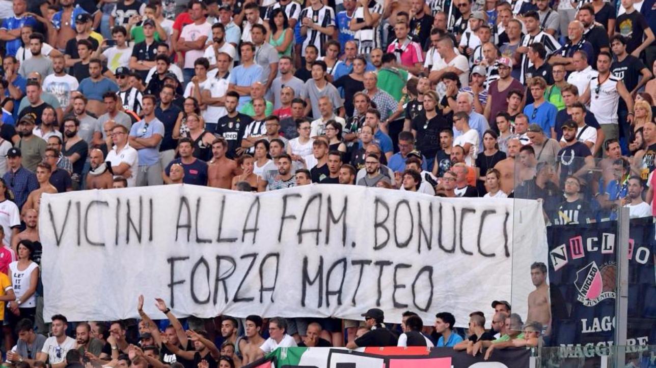 Lazio-Juve, striscione per Bonucci