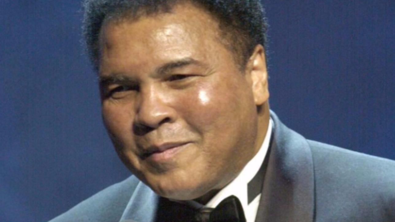 Addio Muhammad Ali, leggenda del pugilato