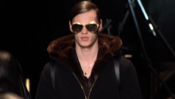 La sfilata Uomo Inverno 2015 16 di Versace