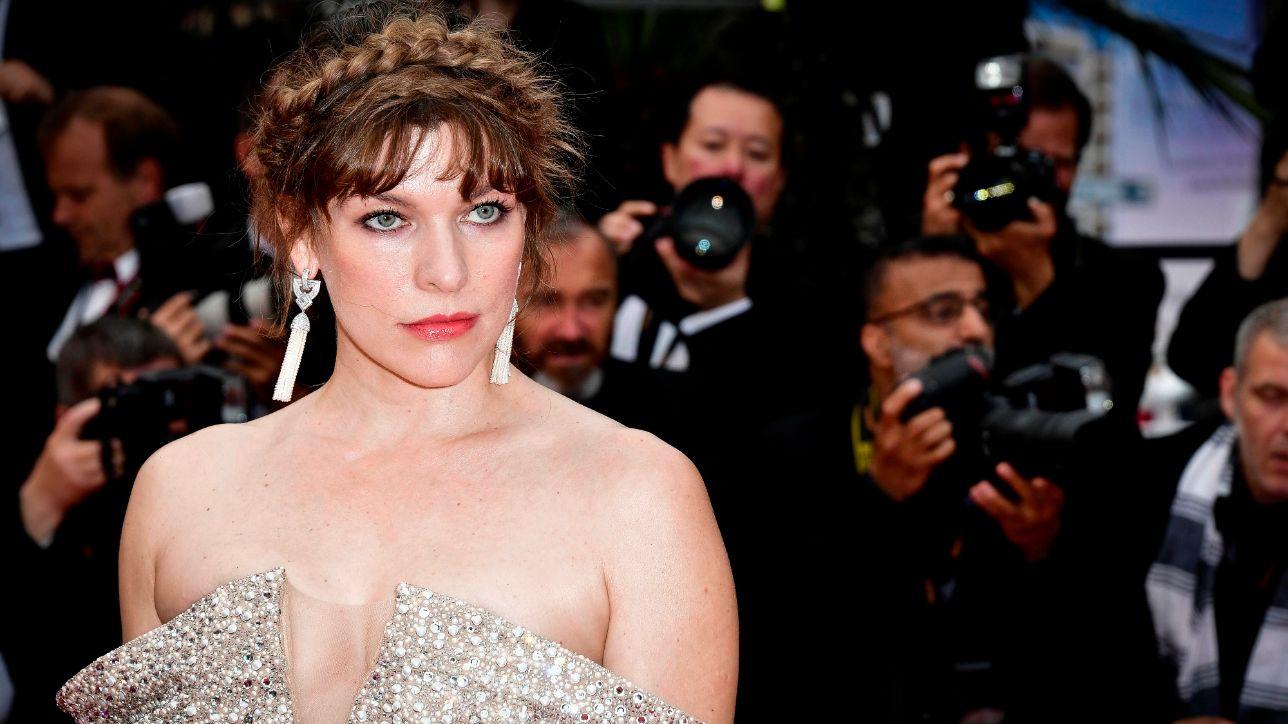 Cannes 2019, Milla Jovovich incanta sul red carpet di 